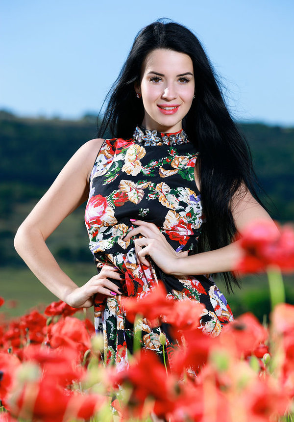 Фаина, 20